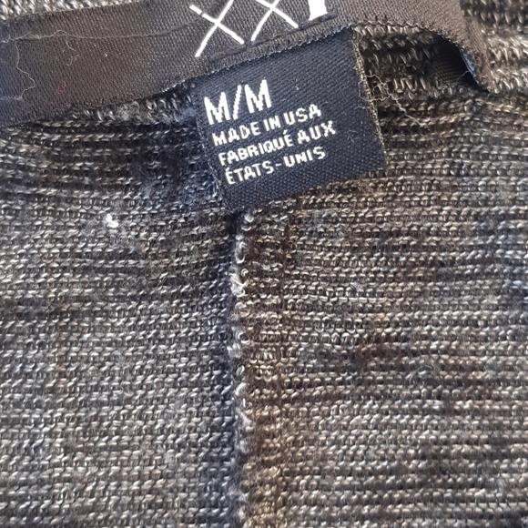 Forever 21 Sequined Heart 3/4 Sleeve Shirt - Picture 5 of 8